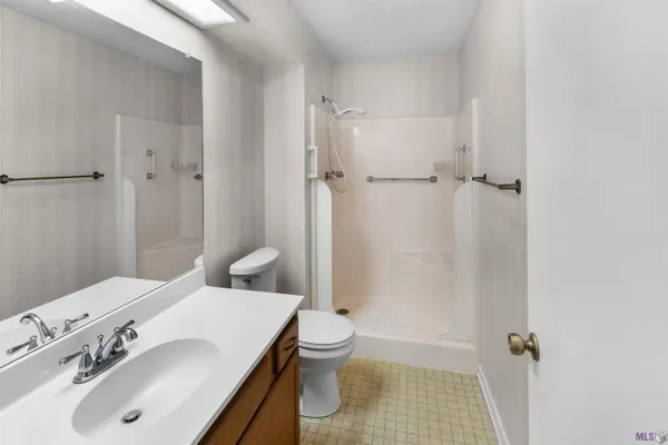 $150,000 | 5323 Blair Lane, Unit V206, Baton Rouge, LA 70809