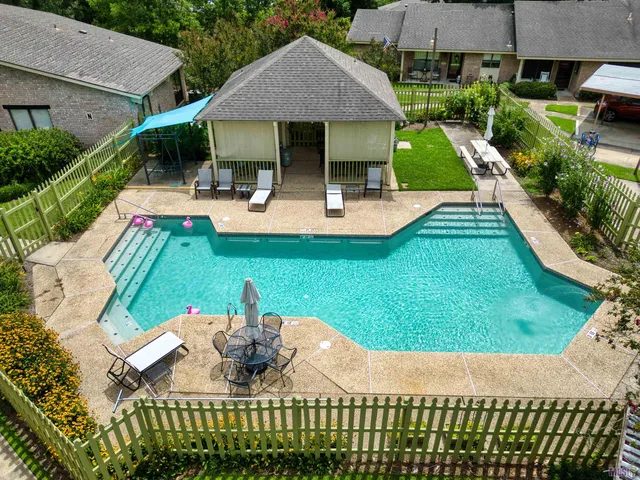 $154,500 | 5323 Blair Lane, Unit V206, Baton Rouge, LA 70809