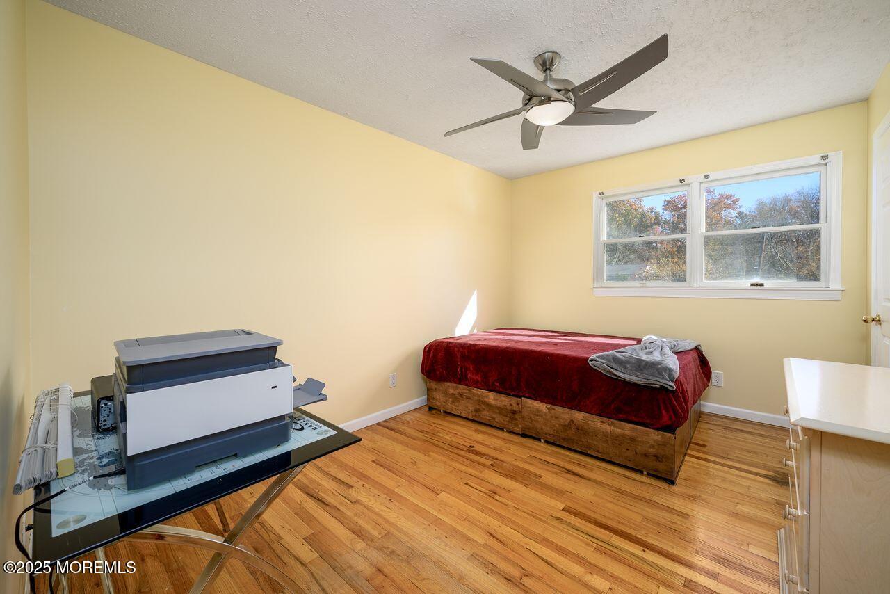 37 Willow Grove Way Manalapan, NJ 07726 - Photo 24 of 35 37_Willow_Grove_Way-14