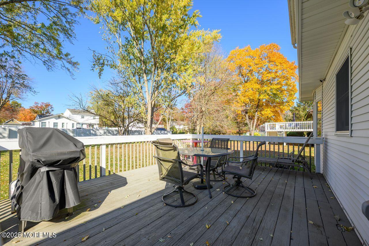 37 Willow Grove Way Manalapan, NJ 07726 - Photo 27 of 35 37_Willow_Grove_Way-8