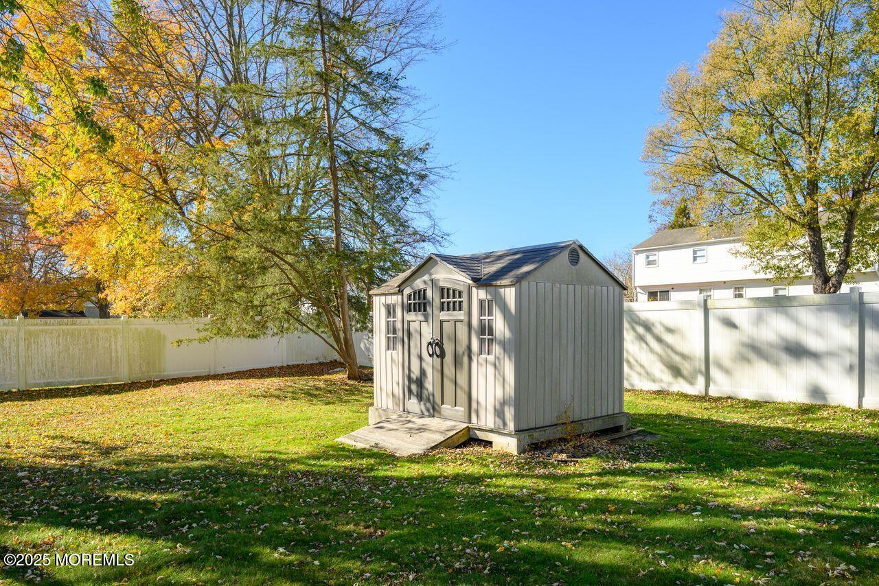 37 Willow Grove Way Manalapan, NJ 07726 - Photo 30 of 35 37_Willow_Grove_Way-3