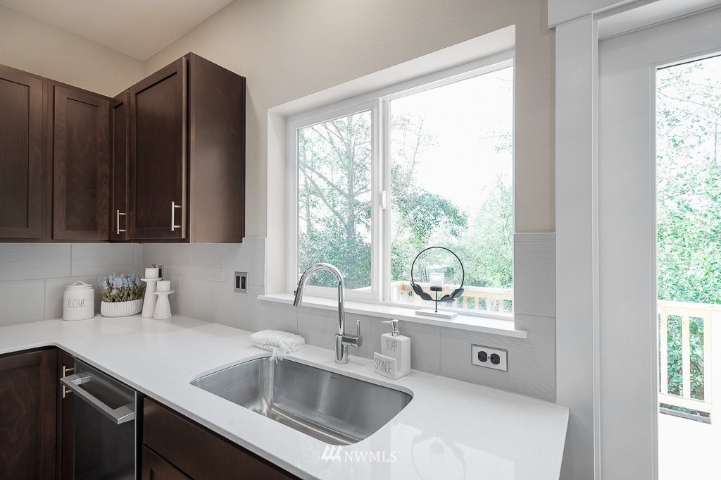 1621 Seattle Hill Road, Unit HH2 Bothell, WA 98012 - Photo 6 of 33