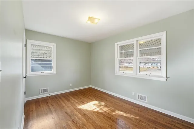 $270,000 | 311 Northeast Arlington Circle, Lee's Summit, MO 64063