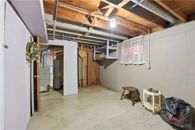 $270,000 | 311 Northeast Arlington Circle, Lee's Summit, MO 64063