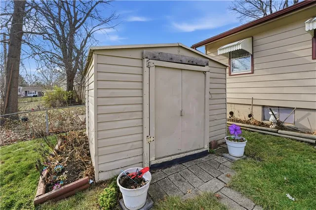 $270,000 | 311 Northeast Arlington Circle, Lee's Summit, MO 64063