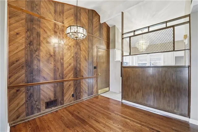 $270,000 | 311 Northeast Arlington Circle, Lee's Summit, MO 64063