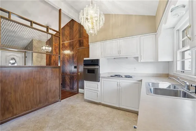 $270,000 | 311 Northeast Arlington Circle, Lee's Summit, MO 64063