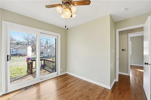 $270,000 | 311 Northeast Arlington Circle, Lee's Summit, MO 64063