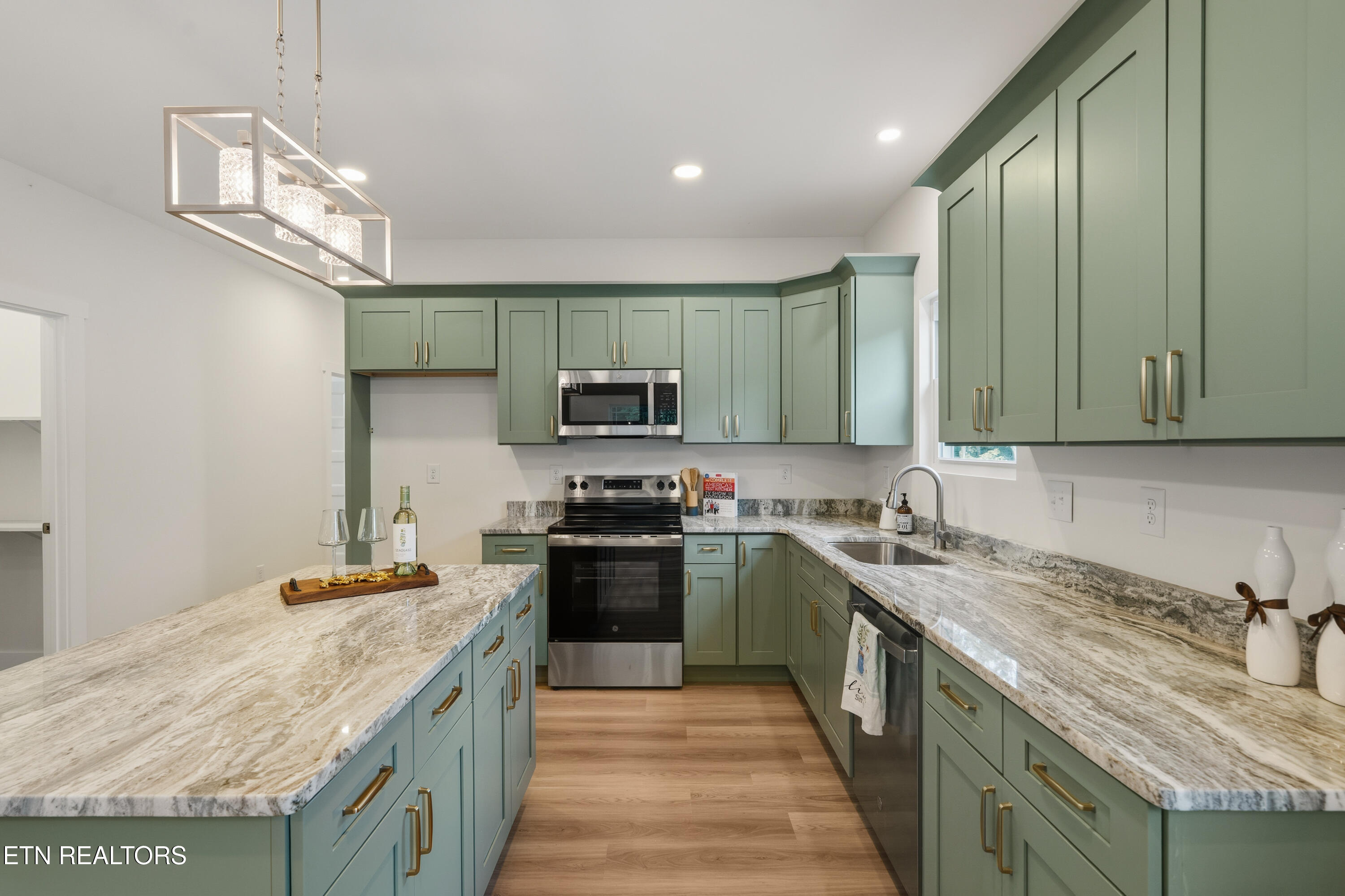3442 Gap Road Knoxville, TN 37921 - Photo 11 of 35 DSC00098