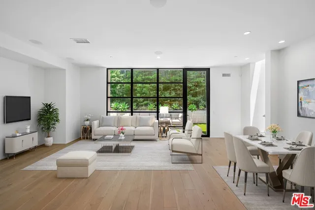 $2,598,000 | 2215 5th Street, Unit B, Santa Monica, CA 90405