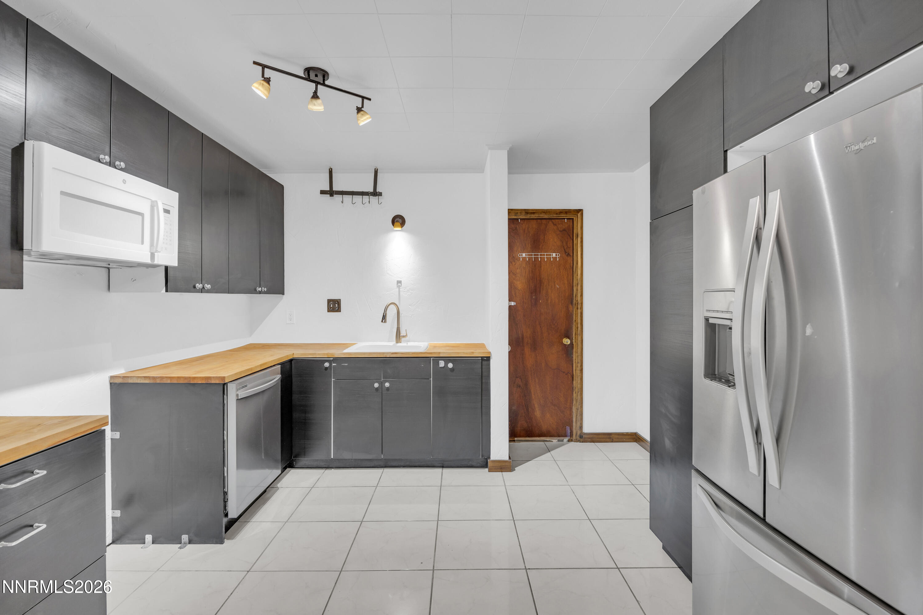 1965 Wilder Street Reno, NV 89512 - Photo 9 of 21 9_img_0055