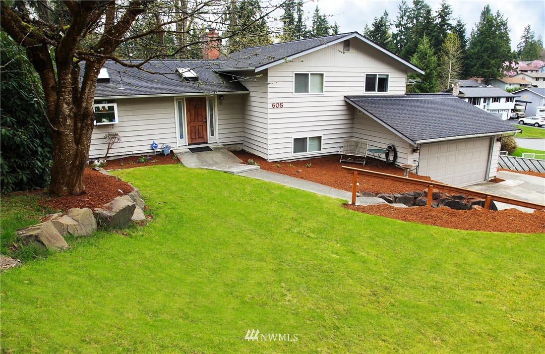 605 219th Place Southwest Bothell, WA 98021 - Photo 1 of 14
