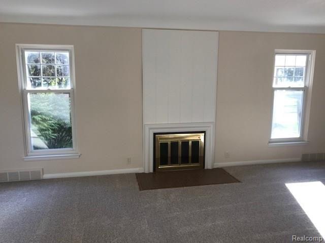 999 Roslyn Road Grosse Pointe Woods, MI 48236 - Photo 11 of 17