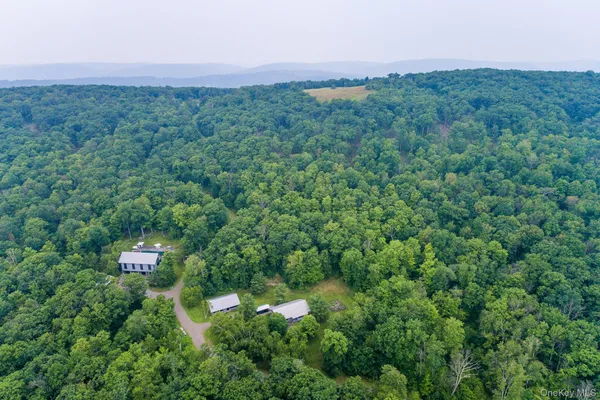 $5,950,000 | 890 Bald Mountain Road, Austerlitz, NY 12017