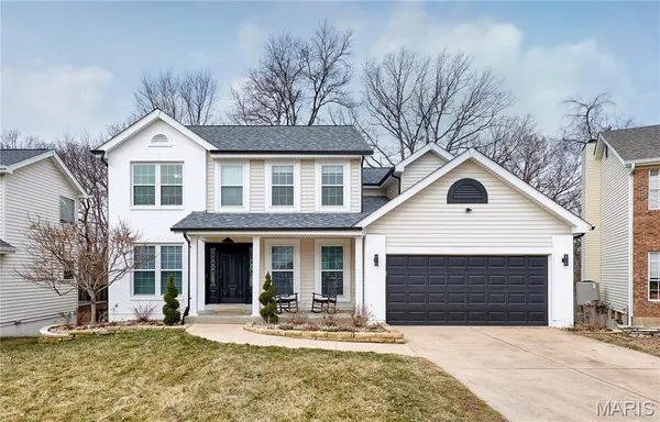 $525,000 | 1319 Oak Borough Drive, Ballwin, MO 63021