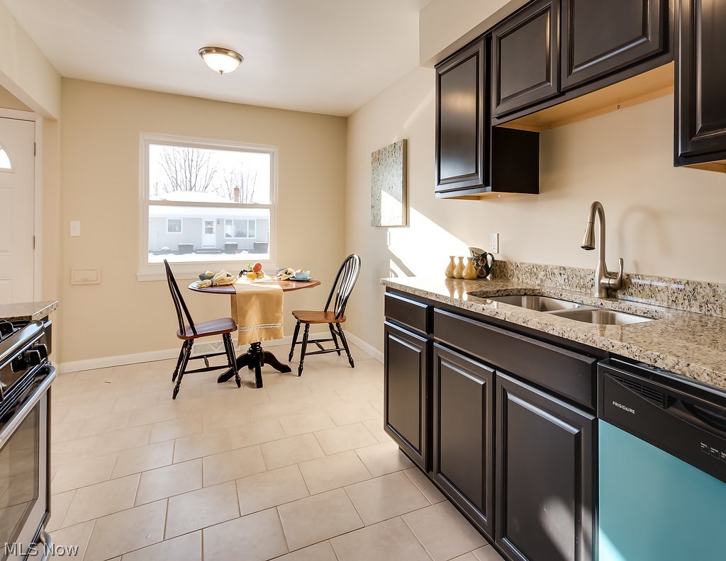 30301 Arnold Road Willowick, OH 44095 - Photo 5 of 25 Gallery Image 5