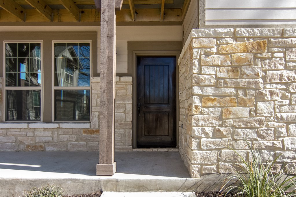 9503 McKnight Loop Austin, TX 78717 - Photo 4 of 32
