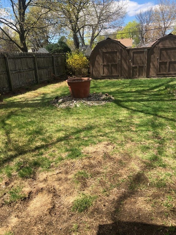 102 Pembroke Street Springfield, MA 01104 - Photo 3 of 13 Gallery Image 3