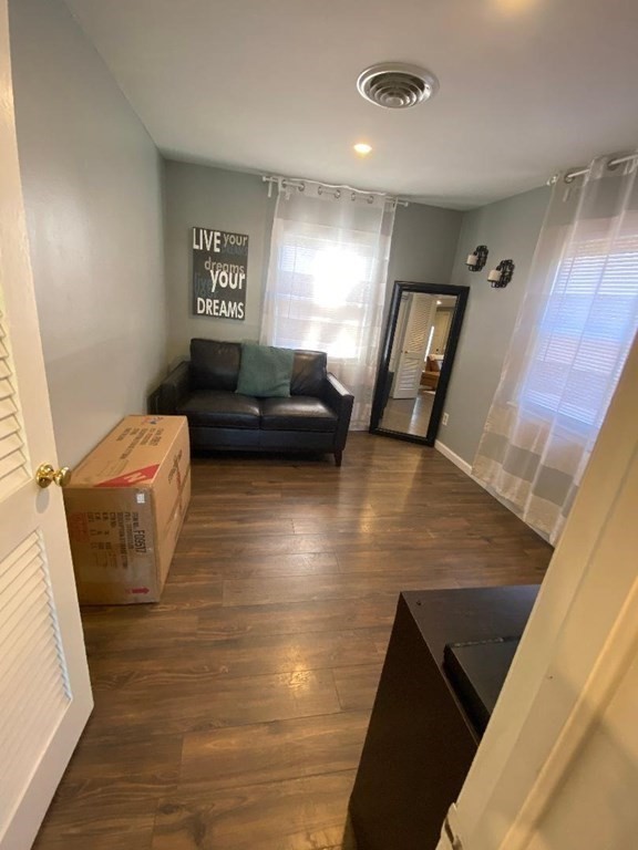 102 Pembroke Street Springfield, MA 01104 - Photo 6 of 13 Gallery Image 6