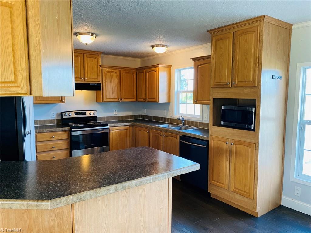 7487 Erect Road Seagrove, NC 27341 - Photo 7 of 20 Kitchen