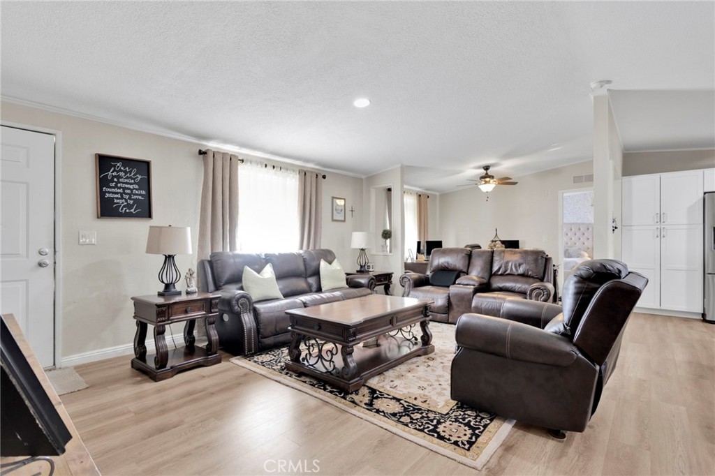 12245 Cordero Road Victorville, CA 92392 - Photo 33 of 48