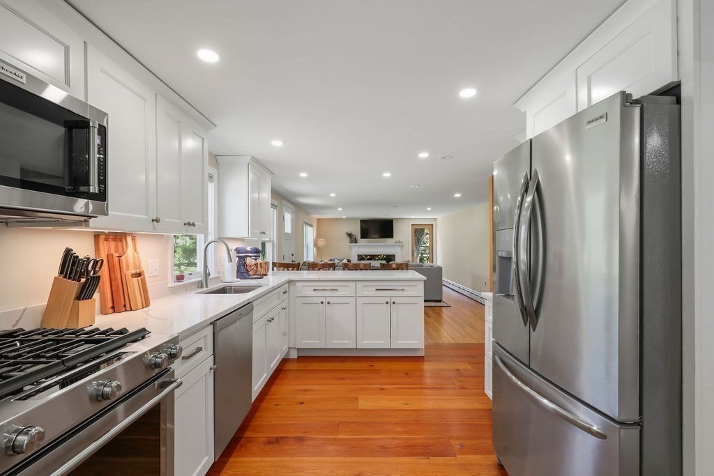 13 Center Hill Road Kingston, MA 02364 - Photo 7 of 38