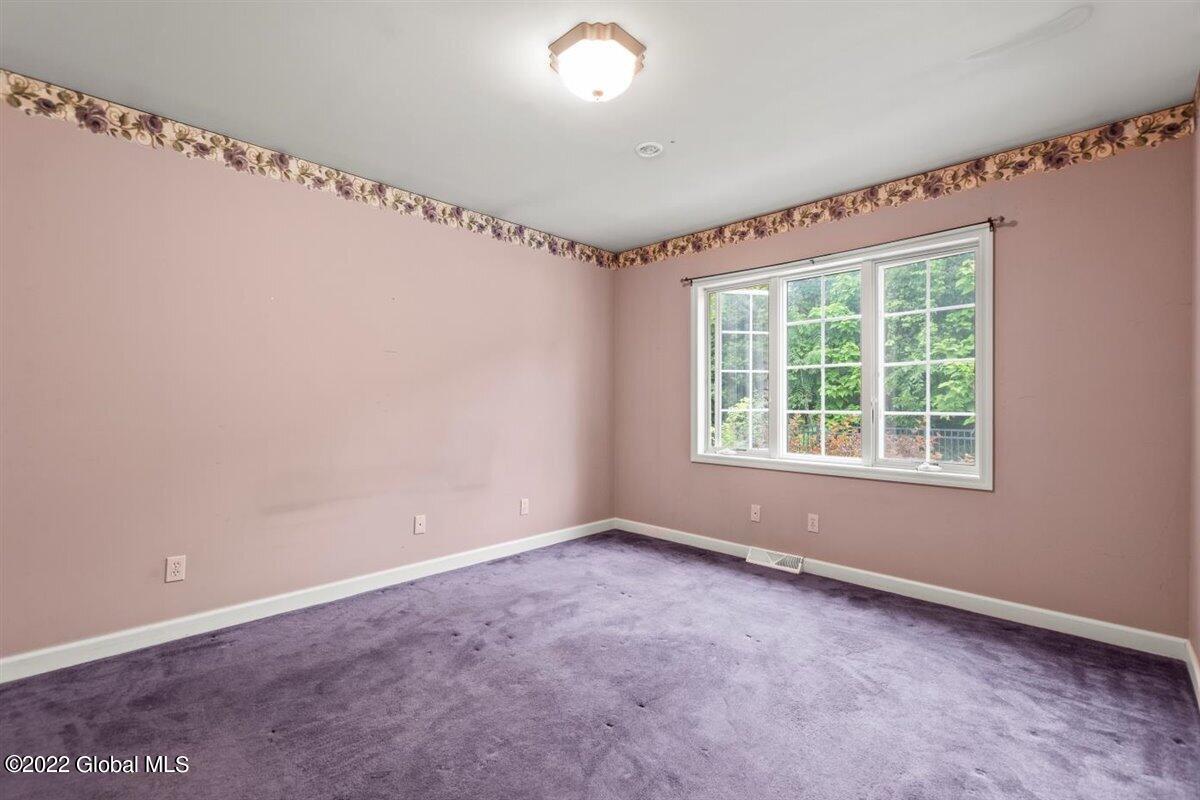 217 Taurus Road Schenectady, NY 12304 - Photo 14 of 33 17-HMS_9919