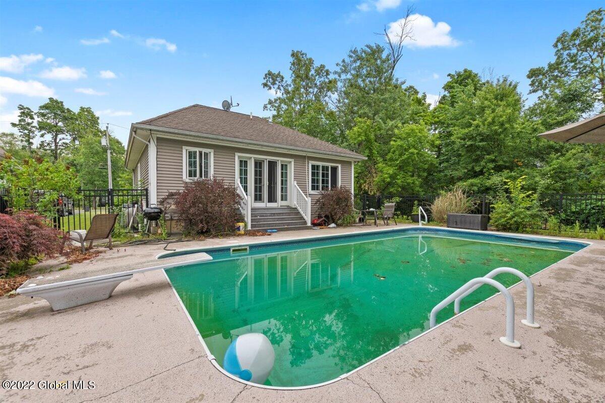 217 Taurus Road Schenectady, NY 12304 - Photo 30 of 33 20-HMS_9933