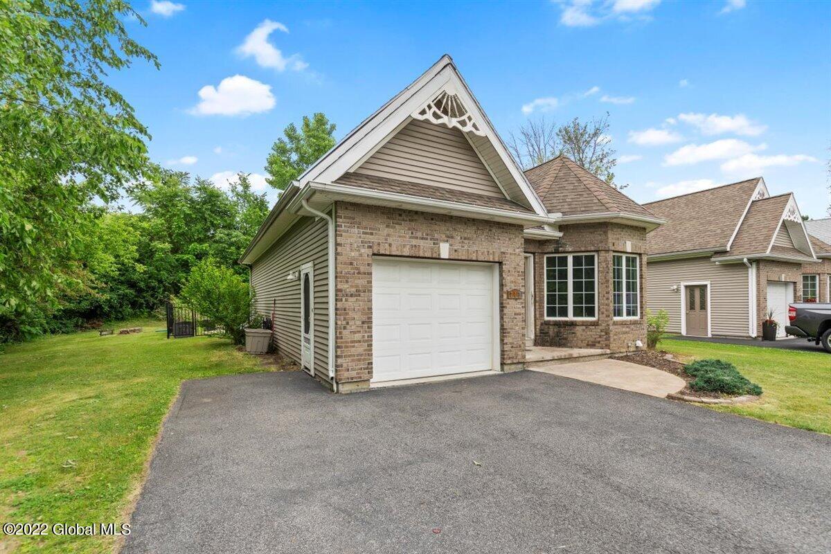 217 Taurus Road Schenectady, NY 12304 - Photo 31 of 33 29-HMS_9993