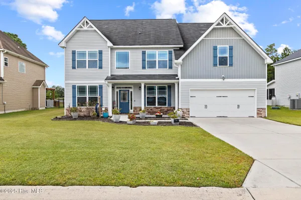 $450,000 | 107 Pine Lakes Drive, Maple Hill, NC 28454