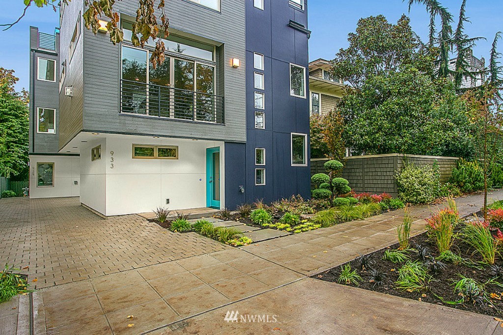 929 14th Avenue Seattle, WA 98122 - Photo 3 of 18