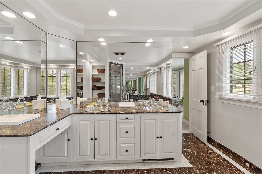 455 Puritan Road Swampscott, MA 01907 - Photo 25 of 42 Gallery Image 25
