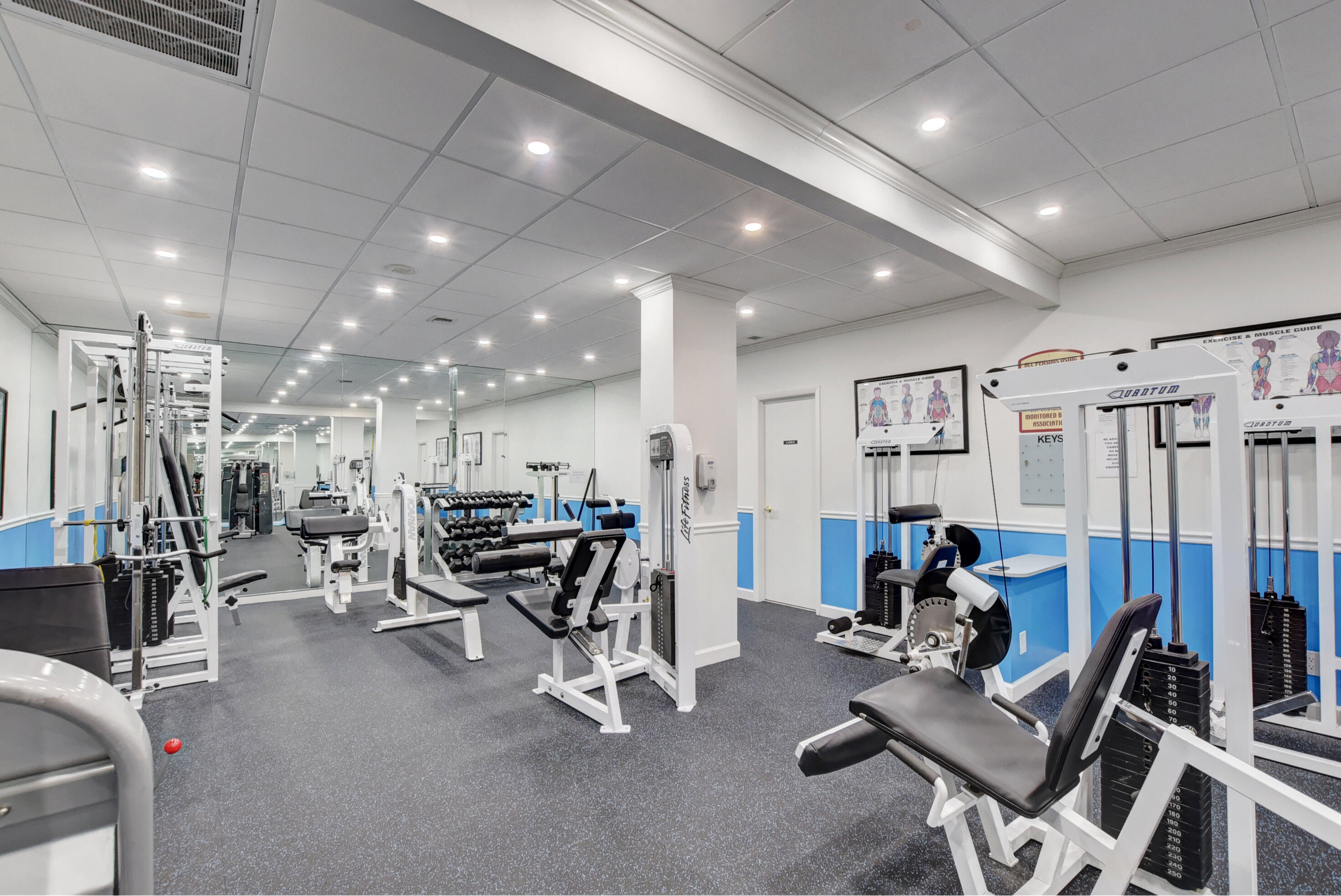2121 North Ocean Boulevard, Unit 609W Boca Raton, FL 33431 - Photo 16 of 27 a view of a room with gym equipment