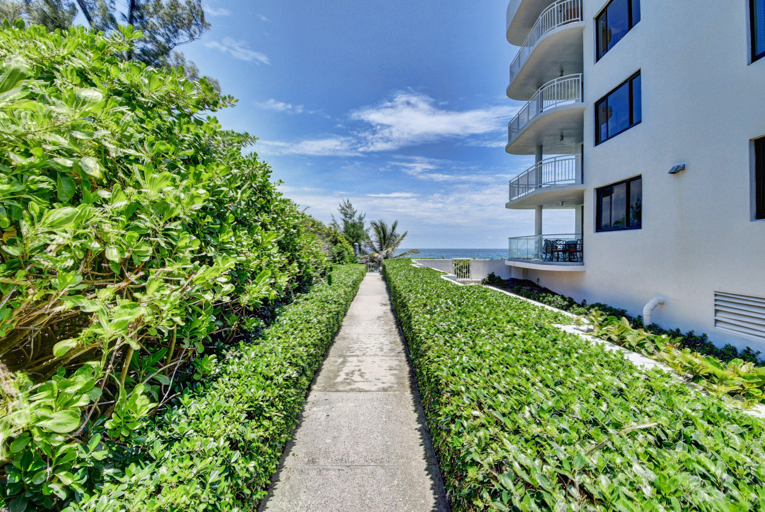 2121 North Ocean Boulevard, Unit 609W Boca Raton, FL 33431 - Photo 2 of 27