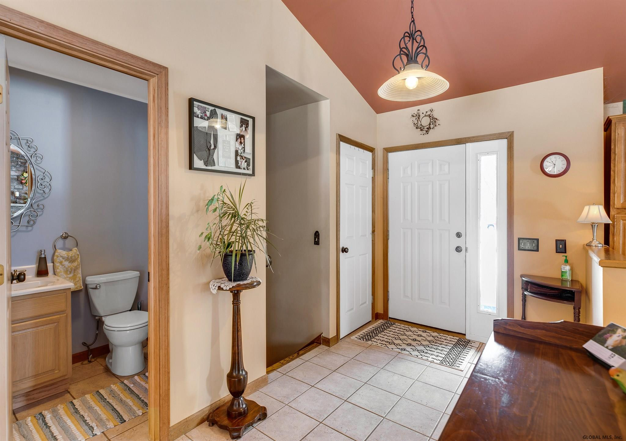184 Osborne Road Colonie, NY 12205 - Photo 13 of 47 Photo 13