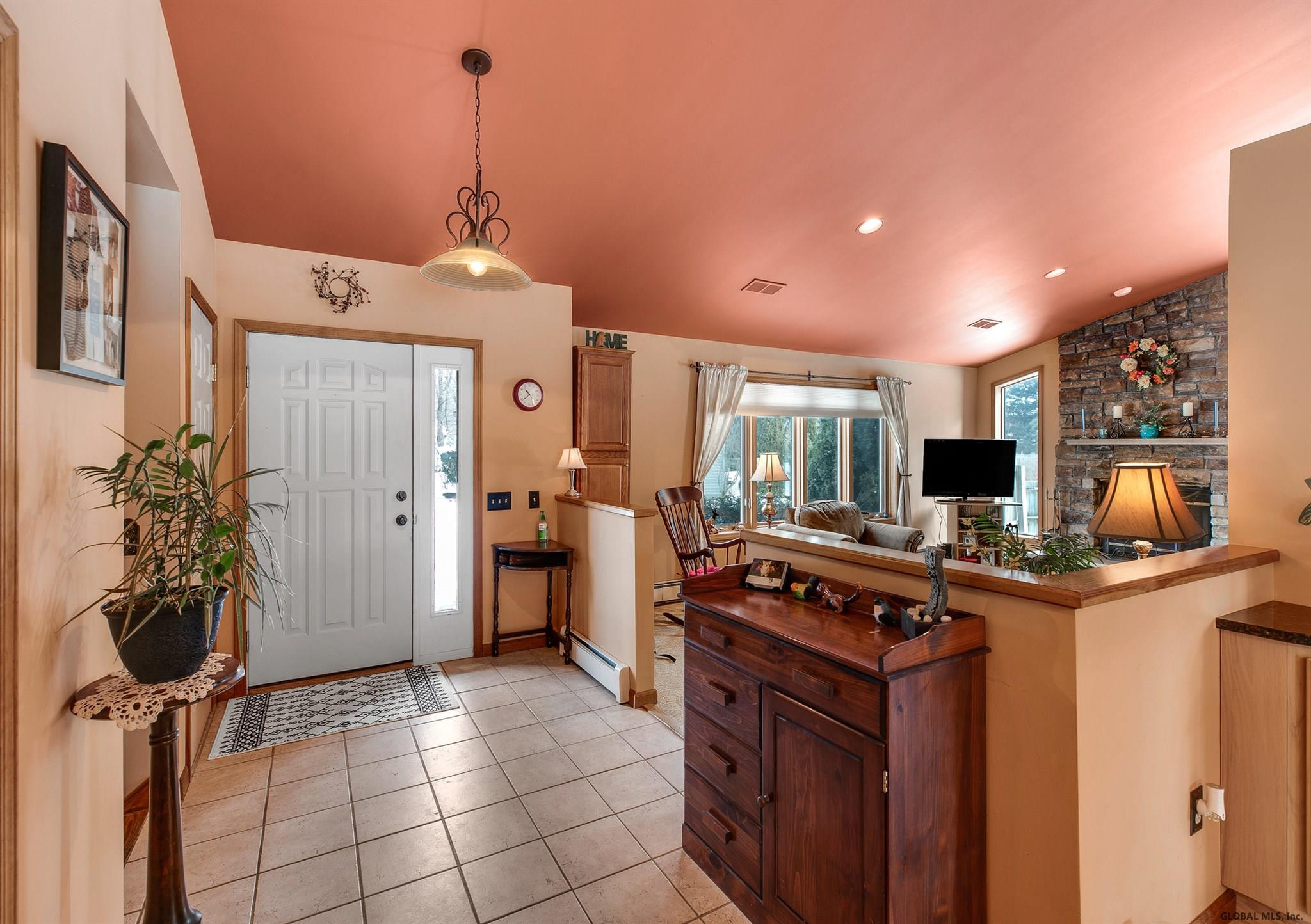 184 Osborne Road Colonie, NY 12205 - Photo 5 of 47 Photo 5