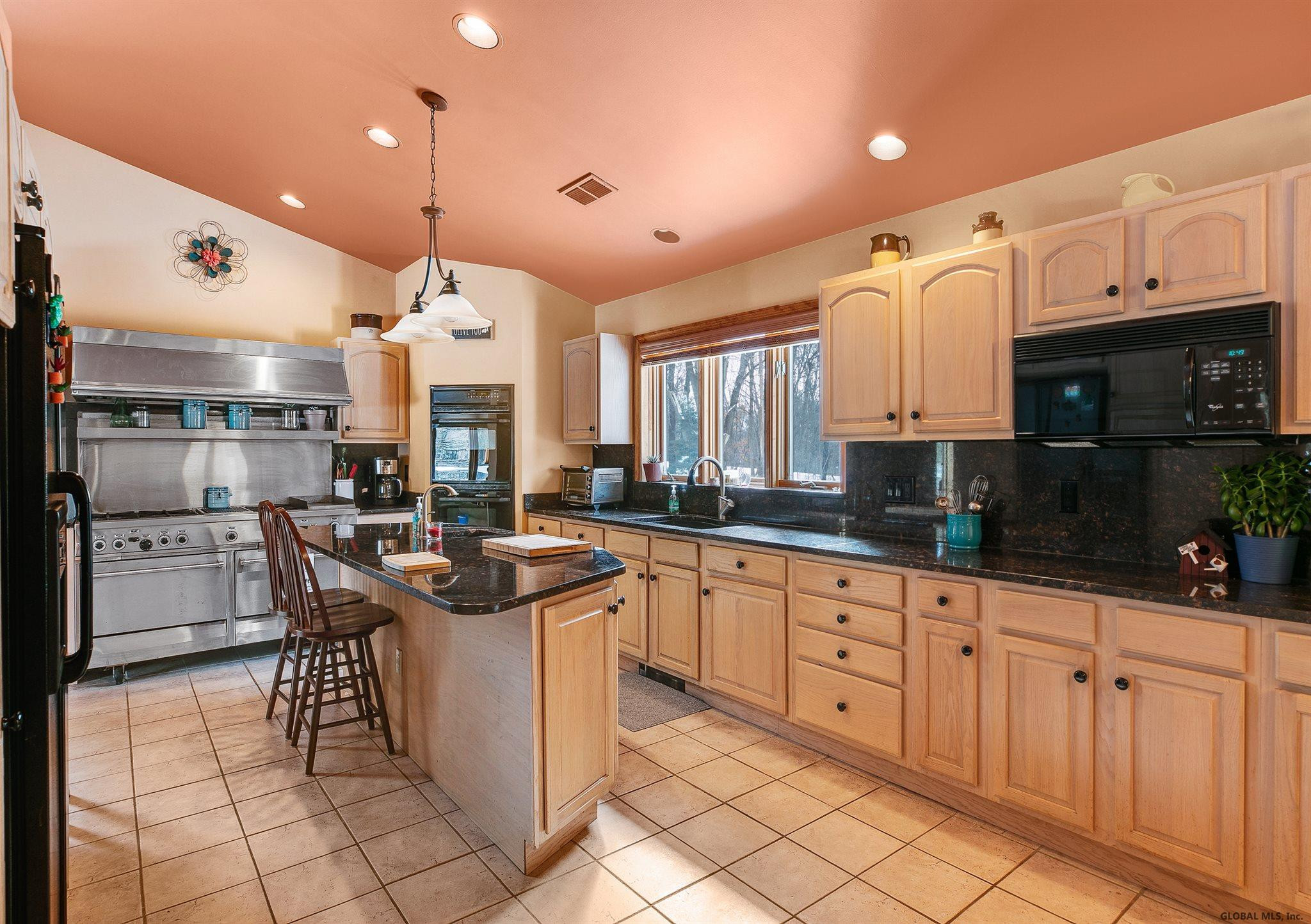184 Osborne Road Colonie, NY 12205 - Photo 7 of 47 Photo 7