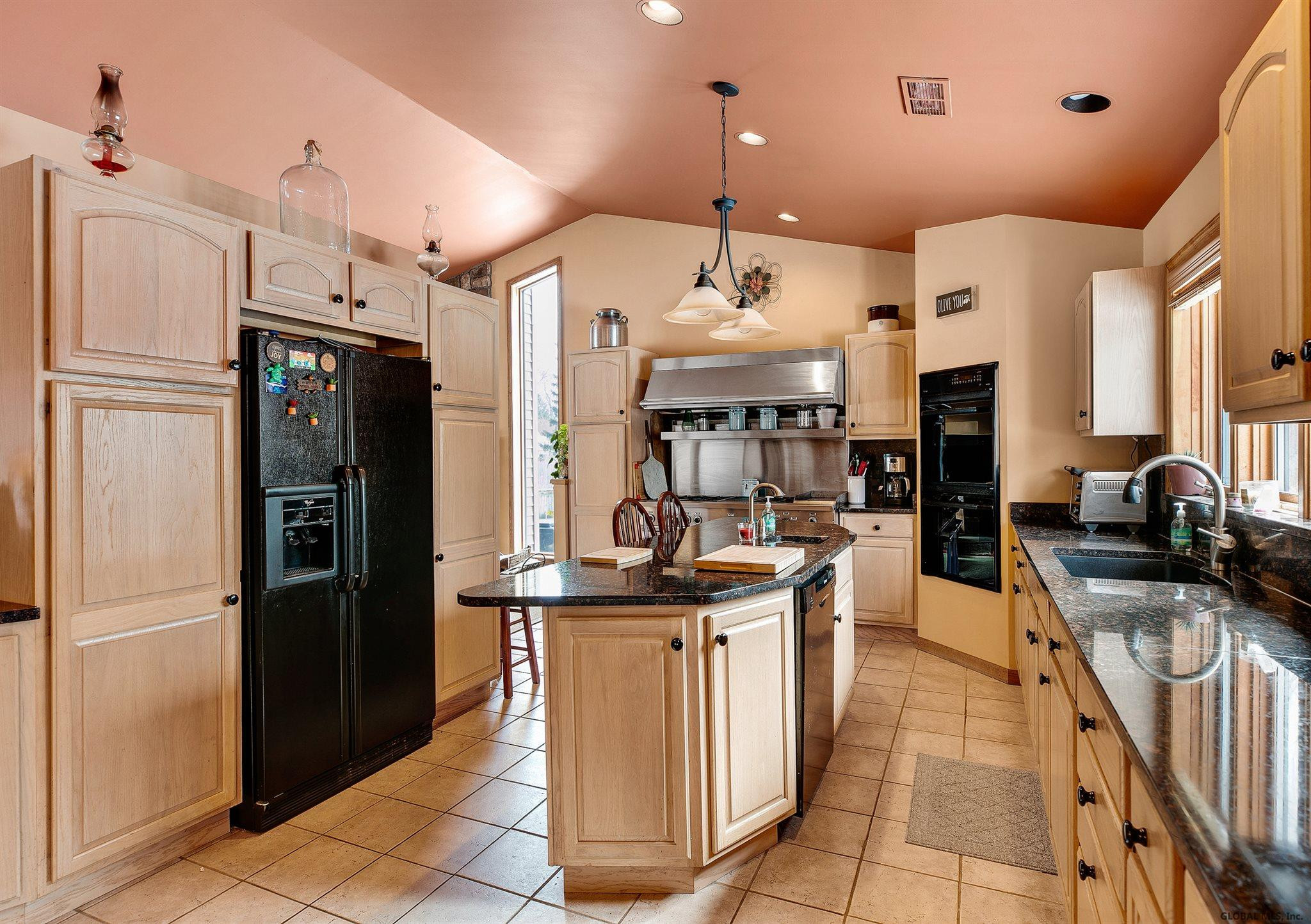 184 Osborne Road Colonie, NY 12205 - Photo 8 of 47 Photo 8