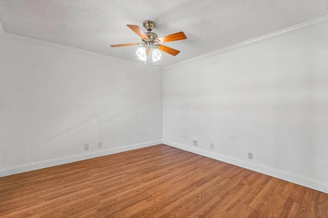 $2,300 | 2453 Waterside Drive, Lake Worth, FL 33461