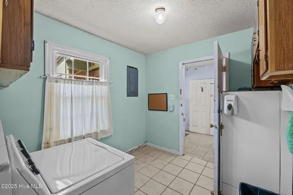 $275,000 | 913 Colony Drive, New Bern, NC 28562