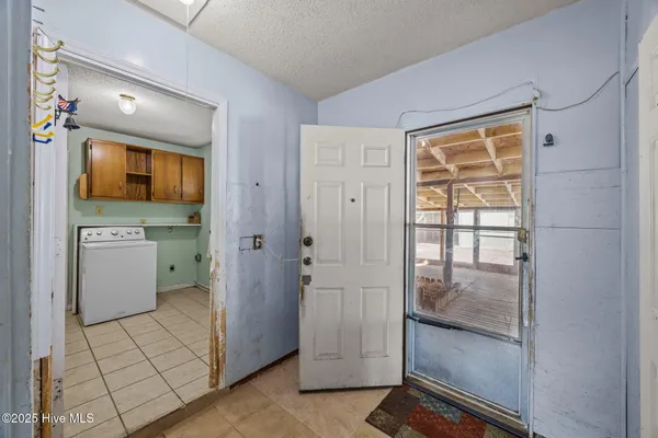 $275,000 | 913 Colony Drive, New Bern, NC 28562