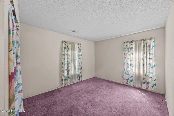 $275,000 | 913 Colony Drive, New Bern, NC 28562