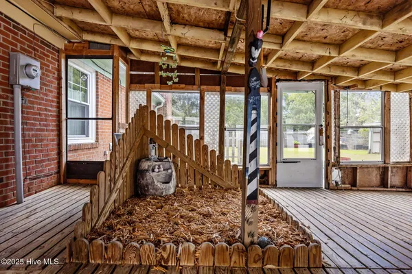 $275,000 | 913 Colony Drive, New Bern, NC 28562