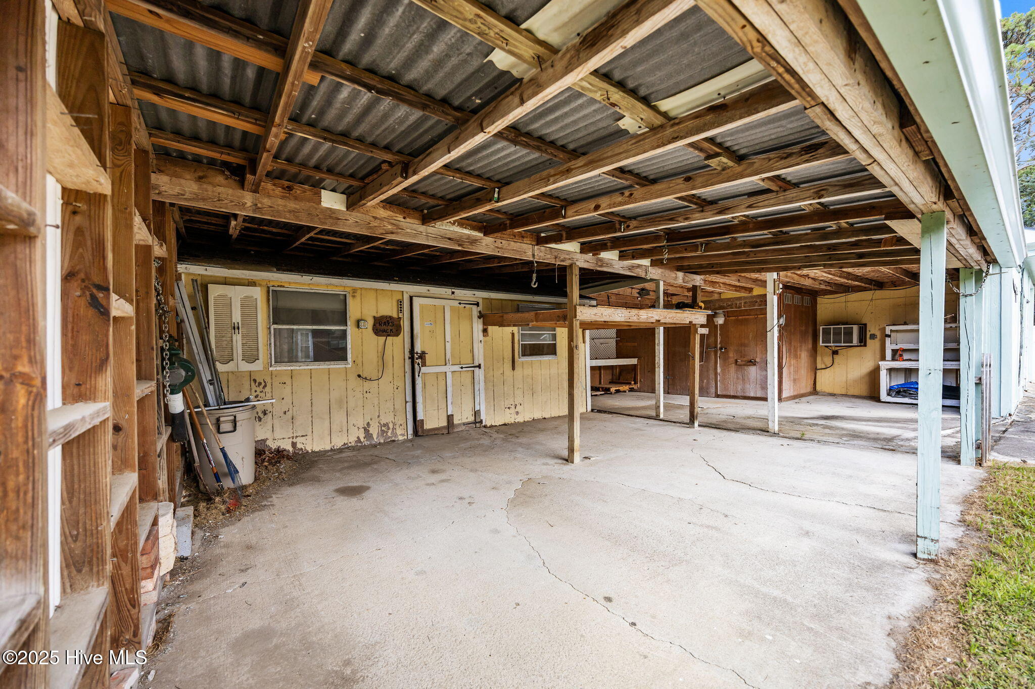 913 Colony Drive New Bern, NC 28562 - Photo 34 of 54 913 Colony Drive