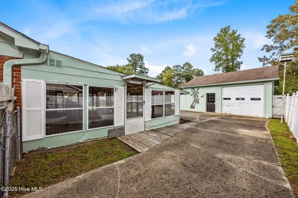 $275,000 | 913 Colony Drive, New Bern, NC 28562