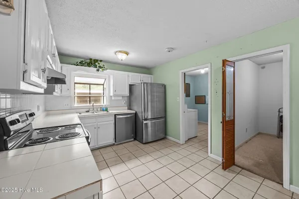 $275,000 | 913 Colony Drive, New Bern, NC 28562