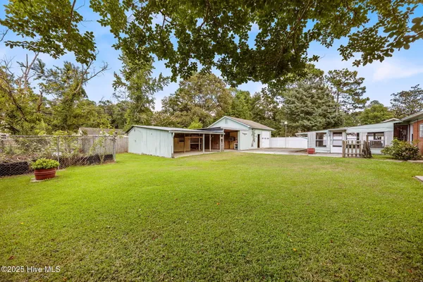 $275,000 | 913 Colony Drive, New Bern, NC 28562