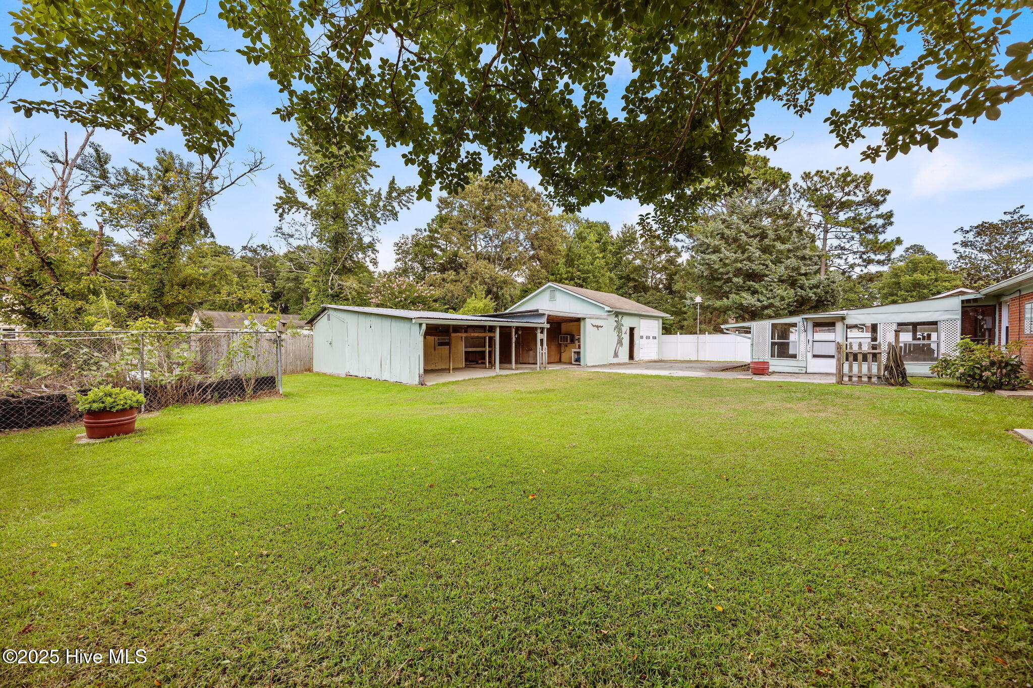 913 Colony Drive New Bern, NC 28562 - Photo 42 of 54 913 Colony Drive