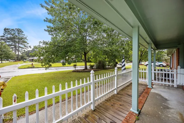 $275,000 | 913 Colony Drive, New Bern, NC 28562