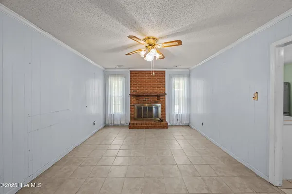 $275,000 | 913 Colony Drive, New Bern, NC 28562